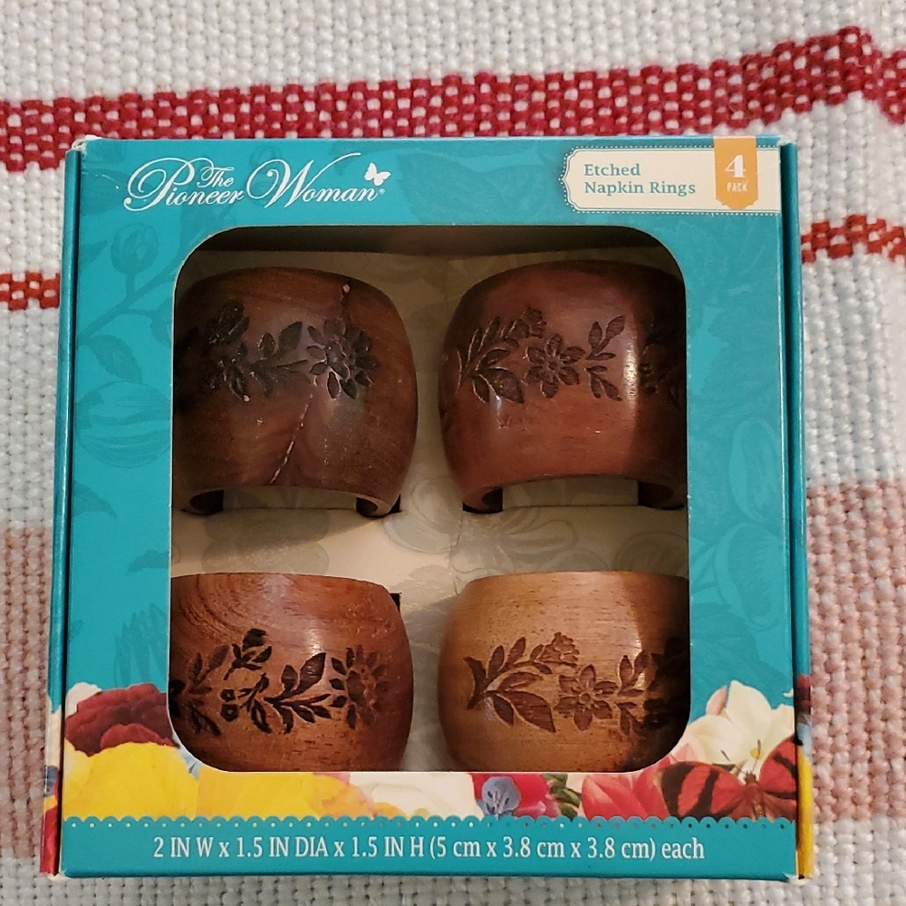 The Pioneer Woman Floral Wooden Napkin Rings